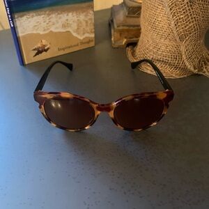 Ralph Lauren, NEW NEVER WORN, women’s sunglasses. RA 5285U 5885/13 54-17-140.